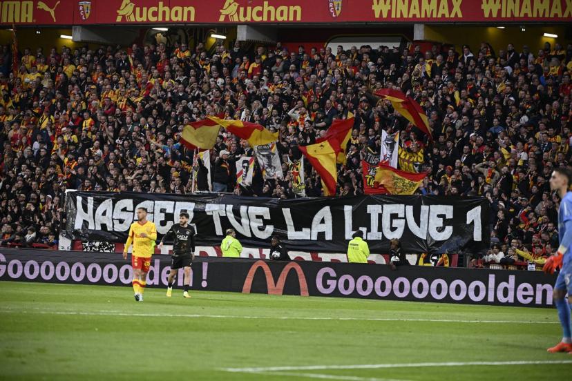 A large banner unfurled by Lens supporters during the match against Paris Saint-Germain