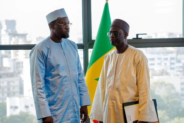 Senegal government transition ceremony Primature ceremony: Sonko and Al Aminou Lo during handover in Senegal