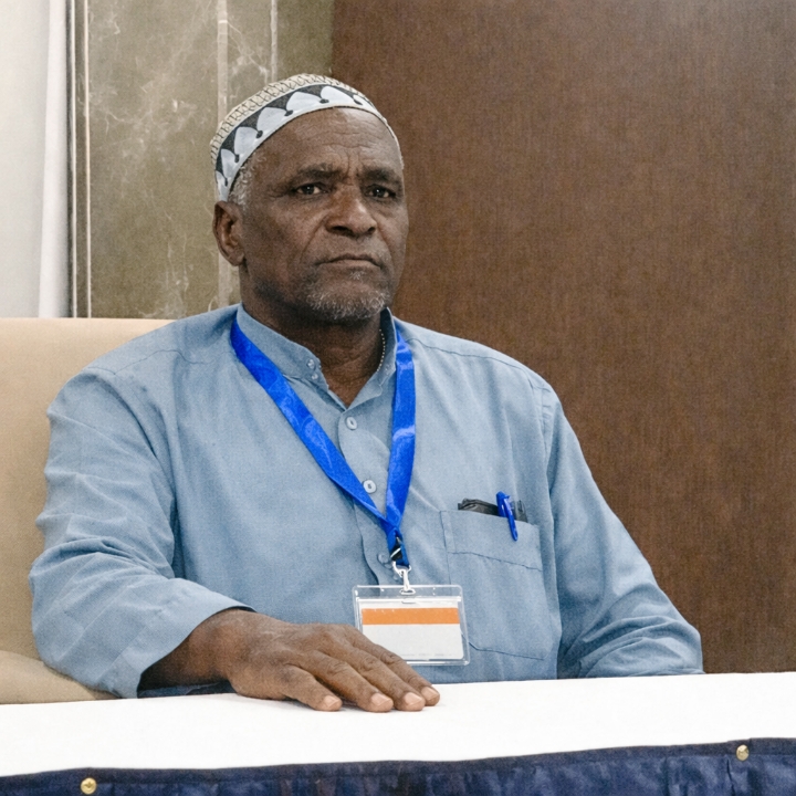 Victor Harouna, Téra resident