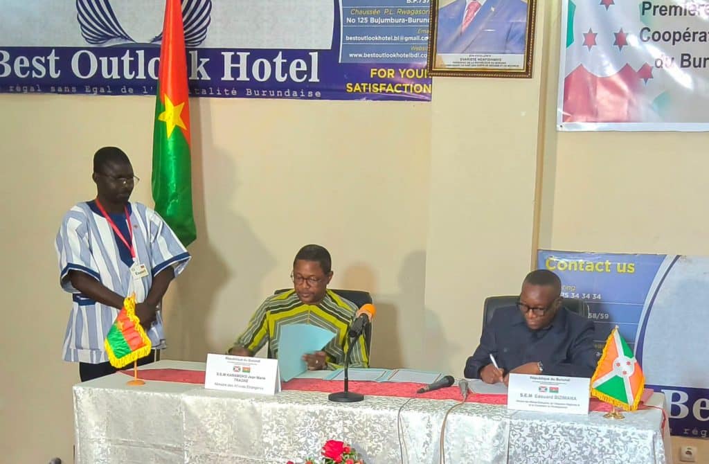 Burkina Faso and Burundi representatives during the commission session